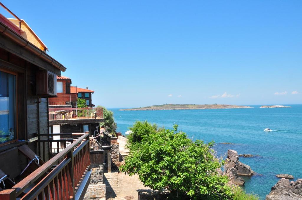 Deep Blue Guest House Sozopol Esterno foto