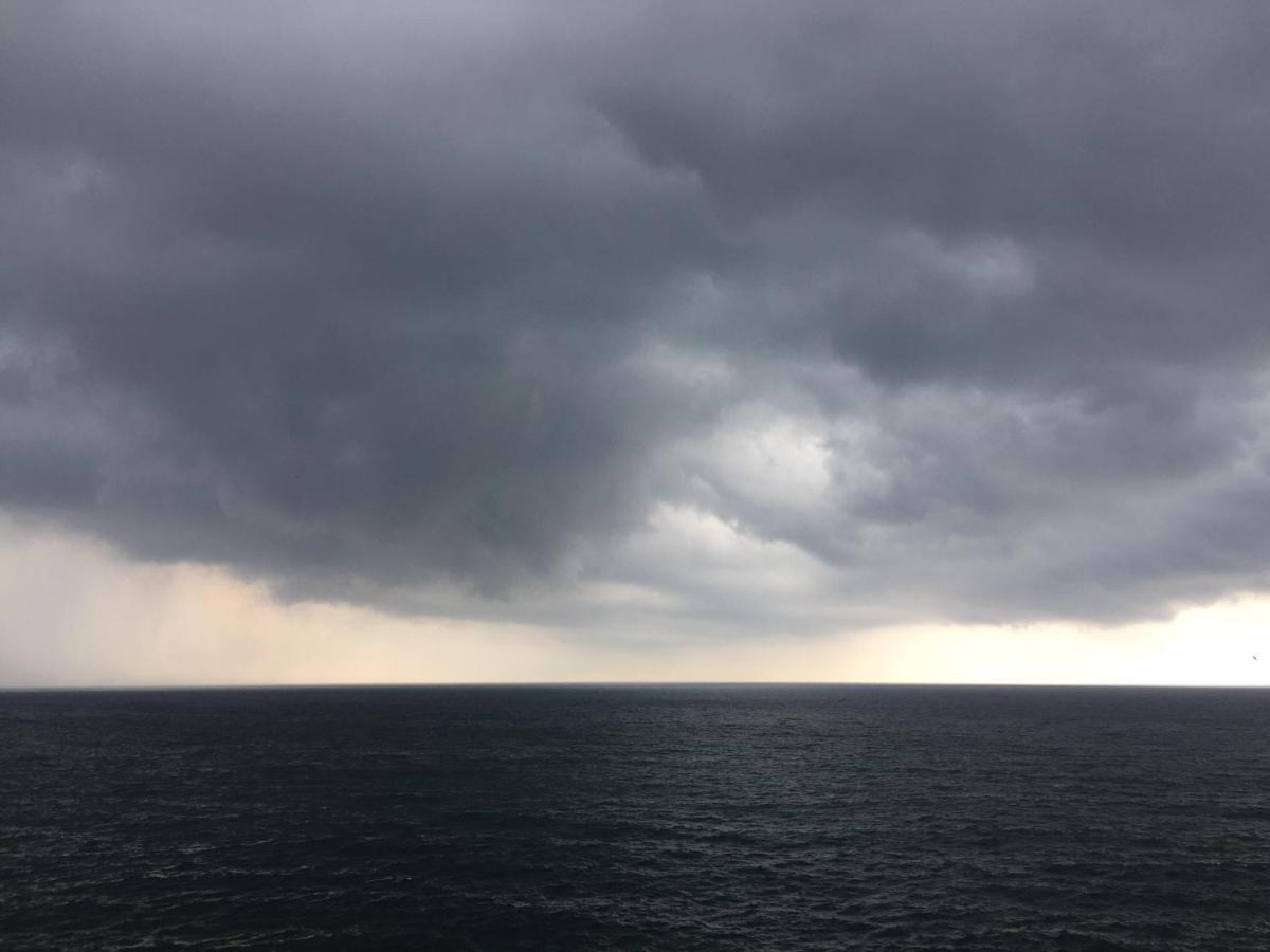 Deep Blue Guest House Sozopol Esterno foto